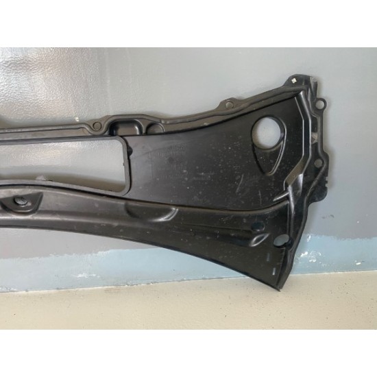 Windscreen draining channel VOLVO V90 2019 32244451