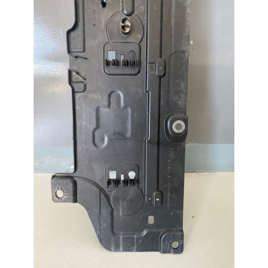 Scut dreapta conducte sub masina Volvo XC60 2017-2023 32260495