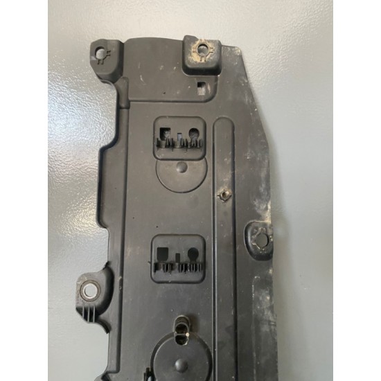 Scut dreapta conducte sub masina Volvo XC60 2017-2023 32260495