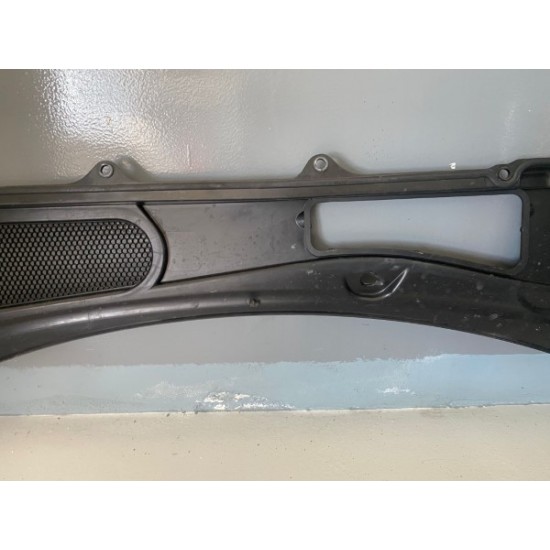 Windscreen draining channel VOLVO V90 2019 32244451