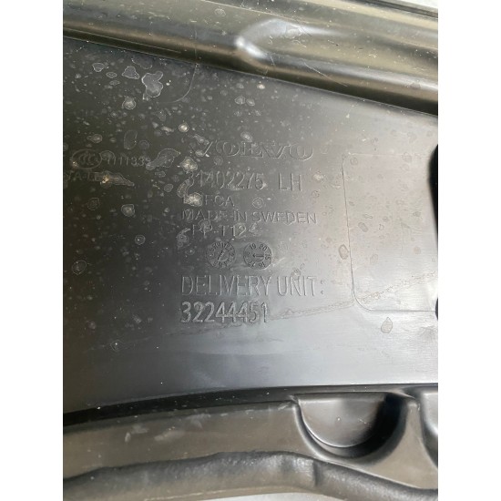 Windscreen draining channel VOLVO V90 2019 32244451 Windscreen draining channel VOLVO V90 2019 32244451