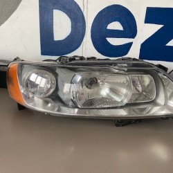 Right headlight xenon VOLVO S60 V70 2004-2010 30698848