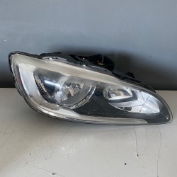 Front right headlight halogen RHD Volvo V60 S60 2014-2018 31420118