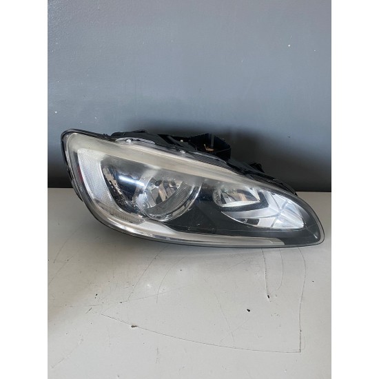 Front right headlight halogen RHD Volvo V60 S60 2014-2018 31420118 Front right headlight halogen RHD Volvo V60 S60 2014-2018 31420118