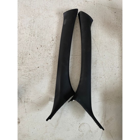 Plafon negru VOLVO S60 2011-2018 39822263 39822265 Plafon negru VOLVO S60 2011-2018 39822263 39822265