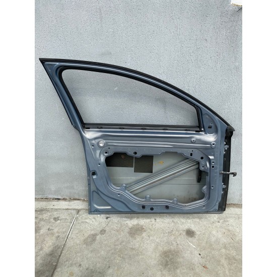 Front left door VOLVO S40 2012 31335440