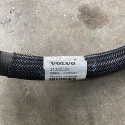 Air conditioning hose VOLVO S60 S80 V60 V70 XC60 XC70 V60 CC 31332529 31418244 31455070