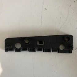 LEFT ROCKER PANEL MOLDING BRACKET Volvo S60 V60 V60CC 2019-2023 31448916