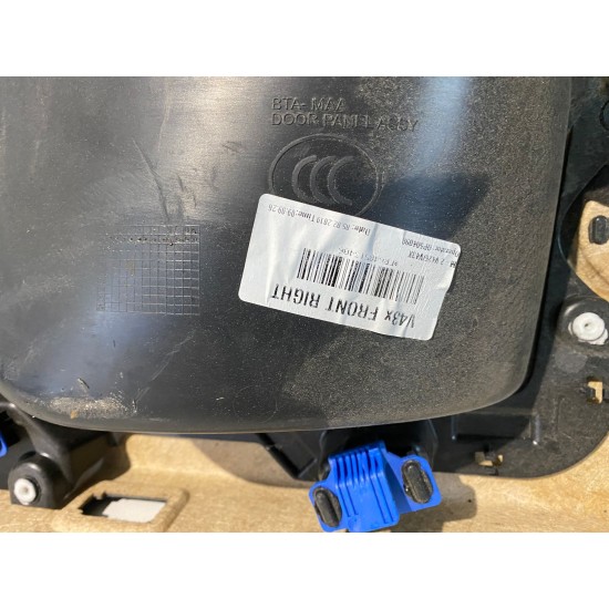 Front right door panel interior VOLVO V60 S60 V60CC 31490902 30747494 30747502 30747478