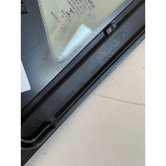 Rear door side window left VOLVO XC40 2018+ 31442381