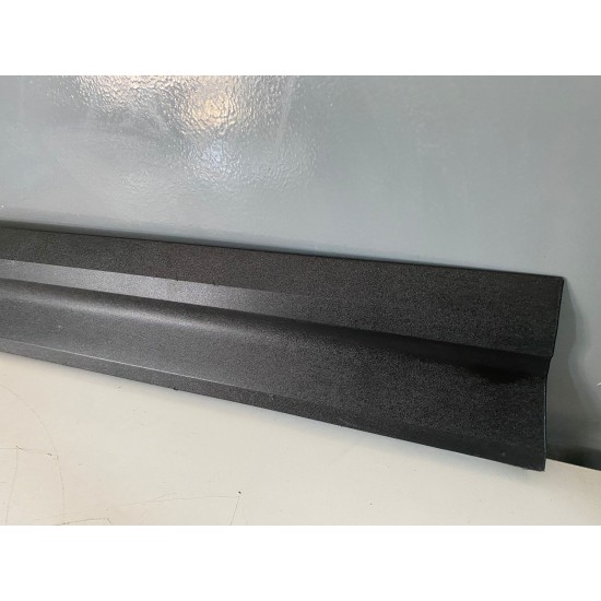 Front left door trim moulding VOLVO XC40 2018+ 31448336 31448316 Front left door trim moulding VOLVO XC40 2018+ 31448336 31448316