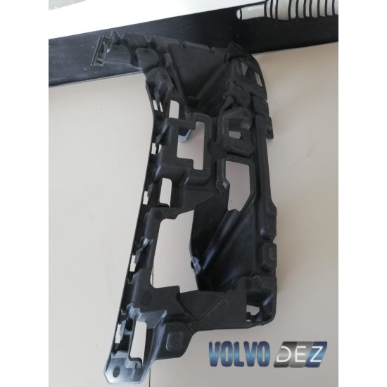 Right front bumper mounting bracket Volvo XC90 31353371