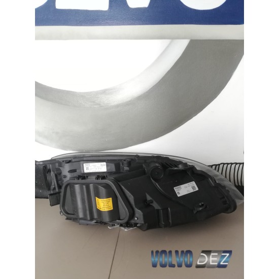 Far stanga xenon Volvo V40 31420009