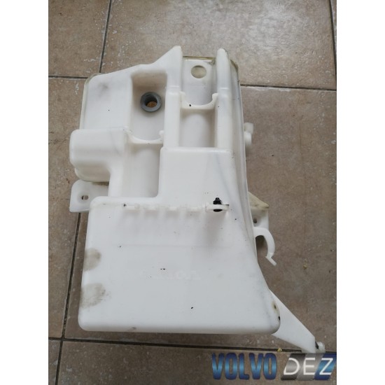 Water tank Volvo V40 31276094