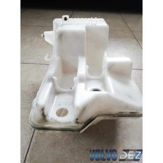 Water tank Volvo V40 31276094