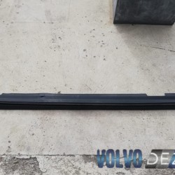 Side skirt Volvo XC40 31448224