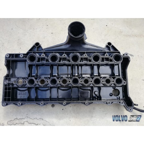 Rocker cover Volvo V70 V40 31338169