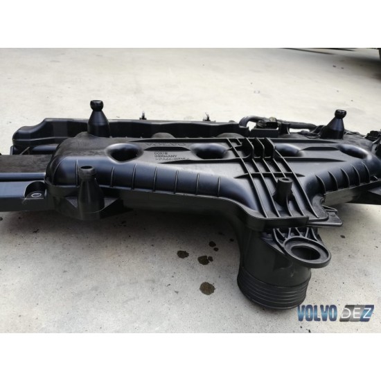 Rocker cover Volvo V70 V40 31338169