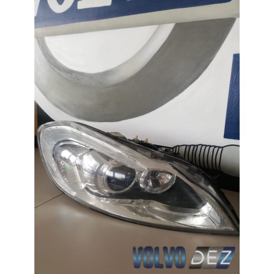 Right headlamp with xenon Volvo C70 2010-2013 31299753 .