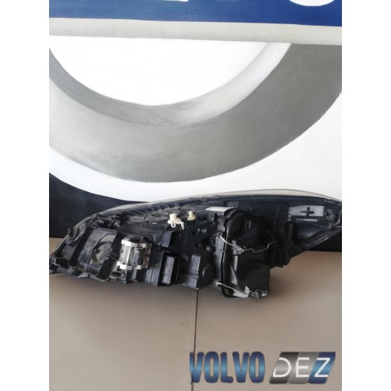 Right headlamp Volvo C70 2010-2013 USA 31299759