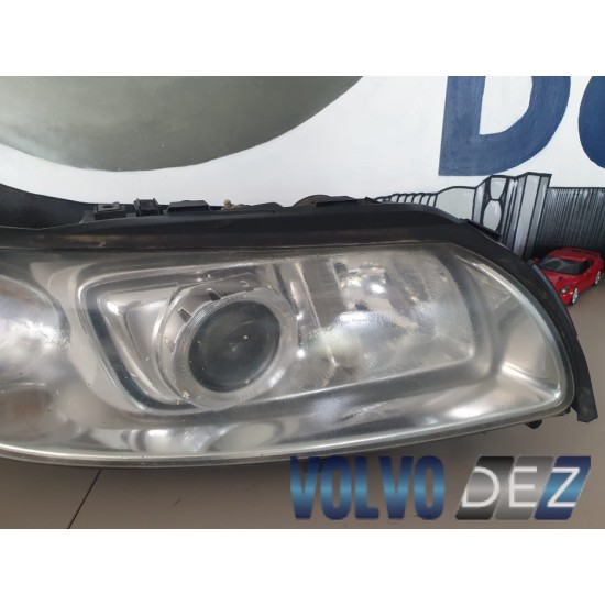 Headlamp Xénon VOLVO S60 V70 XC70 31111181