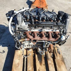 Motor VOLVO S80 V70 XC70 XC60 XC90 D5244T4 