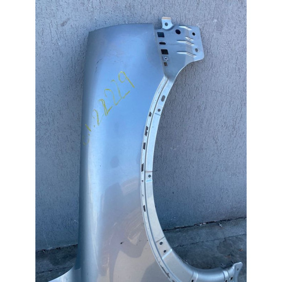 Front Right Fender Volvo XC90 2003-2014 30796495