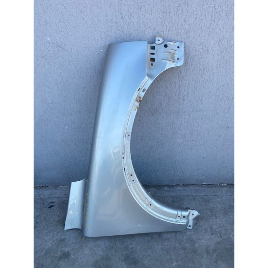 Front Right Fender Volvo XC90 2003-2014 30796495