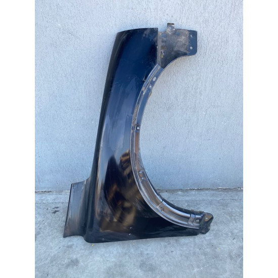 Front Right Fender Volvo XC90 2003-2014 30796495