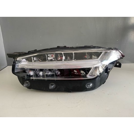 Far stanga FULL LED LHD VOLVO XC90 2016+ 32338952 Far stanga FULL LED LHD VOLVO XC90 2016+ 32338952