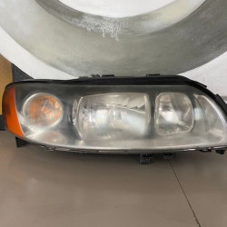 Front right headlight halogen Volvo S60 2004-2010 30698830