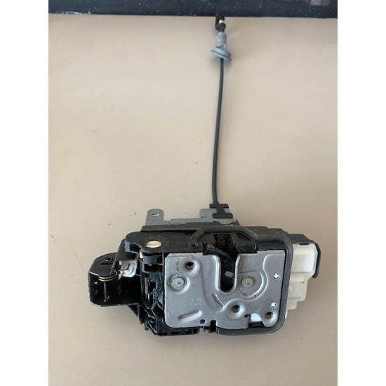 Broasca incuietoare usa dreapta spate Volvo V40 2012+ 31440394