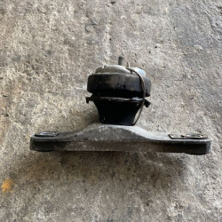 Engine mounting bracket VOLVO S80 XC90 2015+ 30778953