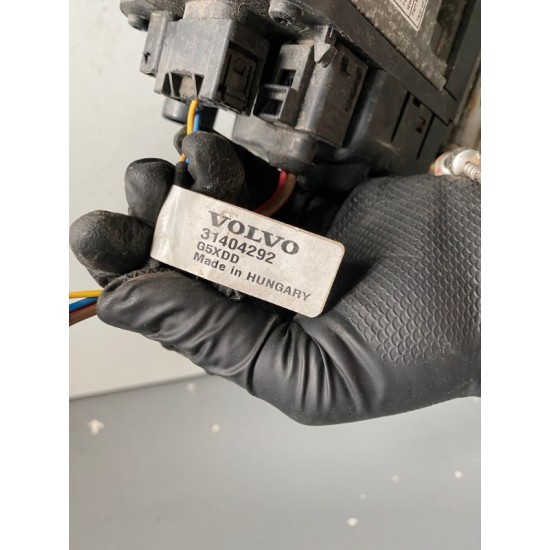 Auxiliary pre-heater VOLVO S90 V90 V60 V90CC XC90 31363990 31404292 31404294 32275390 Auxiliary pre-heater VOLVO S90 V90 V60 V90CC XC90 31363990 31404292 31404294 32275390