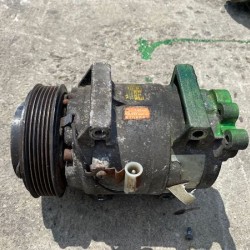 Compressor 2.4 Diesel/2.4 Benzina VOLVO S60 S80 V70 XC70 XC90 8708581