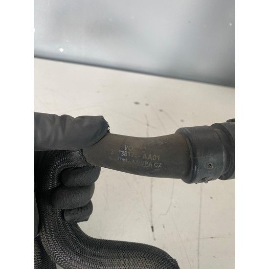 Radiator hose VOLVO V60 S60 2010-2020 31338174 31319997