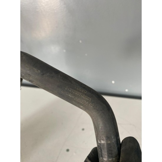 Radiator hose VOLVO V60 S60 2010-2020 31338174 31319997