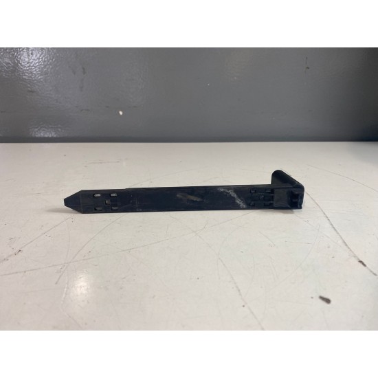 Headlight mounting bracket Volvo XC60 2009-2017 30763154 89075547