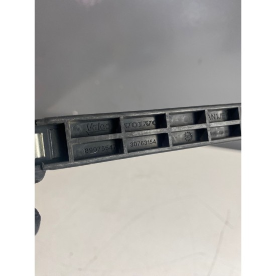 Headlight mounting bracket Volvo XC60 2009-2017 30763154 89075547 Headlight mounting bracket Volvo XC60 2009-2017 30763154 89075547