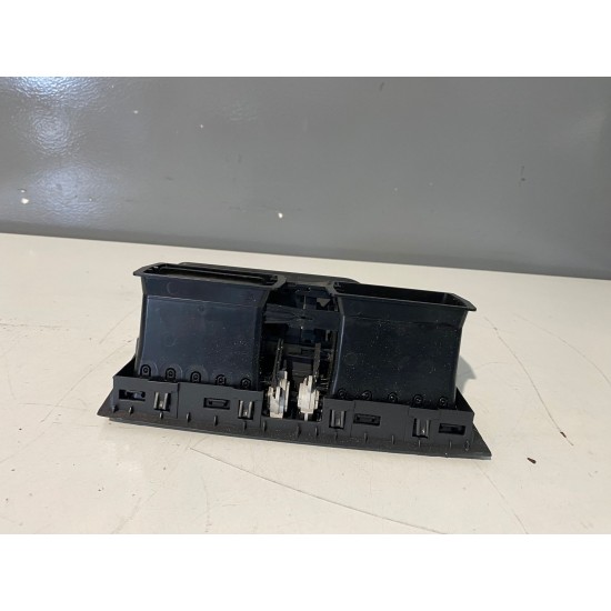 Grila aerisire centrala VOLVO XC60 2009-2017 1284827 30755643 