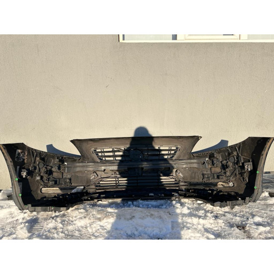 Front bumper Volvo V40 31283732