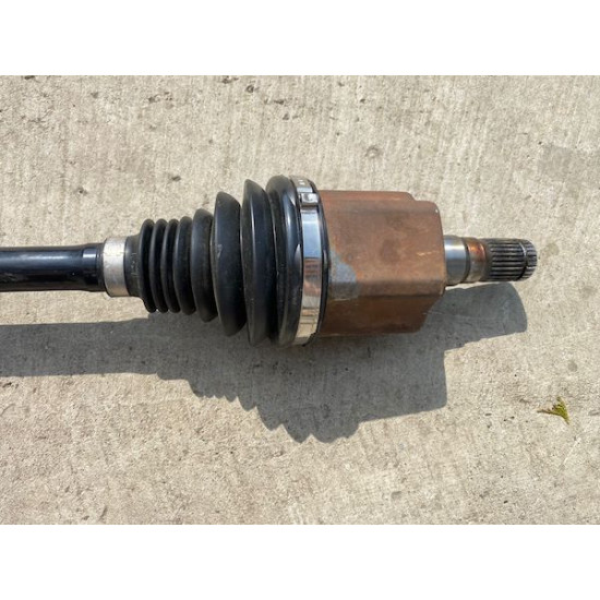 Front Left Driveshaft Volvo XC40 32339046