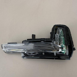 Right indicator light Volvo S90 V90 XC90 XC60 2017+ 31385686