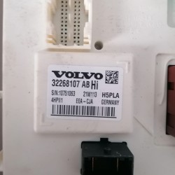 Fuse box VOLVO XC40 32268107