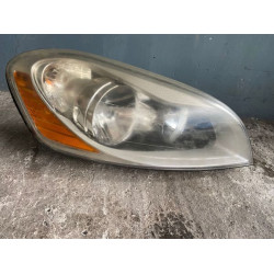 Far dreapta halogen Volvo XC60 2009-2013 30763146