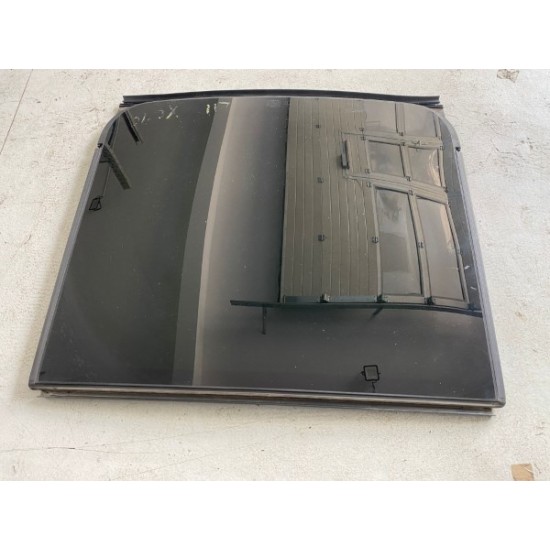 Roof Hatch Rear Panel Glass Volvo XC90 XC60 V90CC 31395508 32342700 Roof Hatch Rear Panel Glass Volvo XC90 XC60 V90CC 31395508 32342700