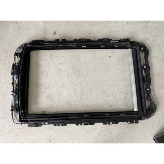 Cadru trapa VOLVO XC90 2016+ XC60 2018+ 31675440 