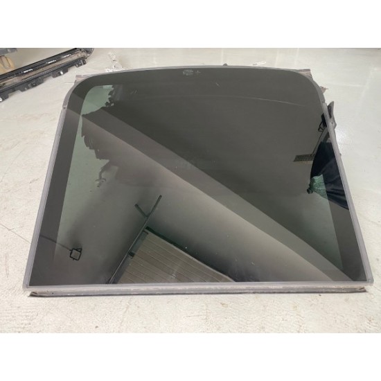Roof Hatch Rear Panel Glass Volvo XC90 XC60 V90CC V60 V60CC V90 31395508 Roof Hatch Rear Panel Glass Volvo XC90 XC60 V90CC V60 V60CC V90 31395508
