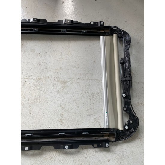 Cadru trapa VOLVO V90 2017+ 31484658