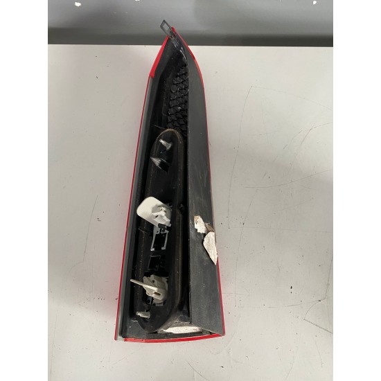 Stop dreapta Volvo V70 XC70 2004-2007 160986 9483689 30655375 17271 Stop dreapta Volvo V70 XC70 2004-2007 160986 9483689 30655375 17271